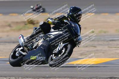 media/Oct-08-2022-SoCal Trackdays (Sat) [[1fc3beec89]]/Turn 14 (1050am)/